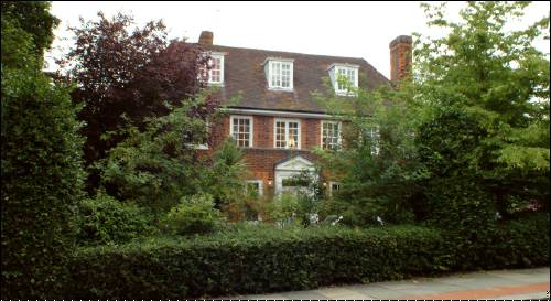 01 Ingram Avenue